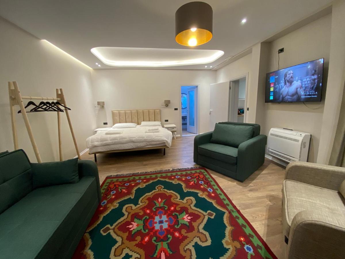 Vila-Amo, Suites&Rooms In Tirana Center Zewnętrze zdjęcie