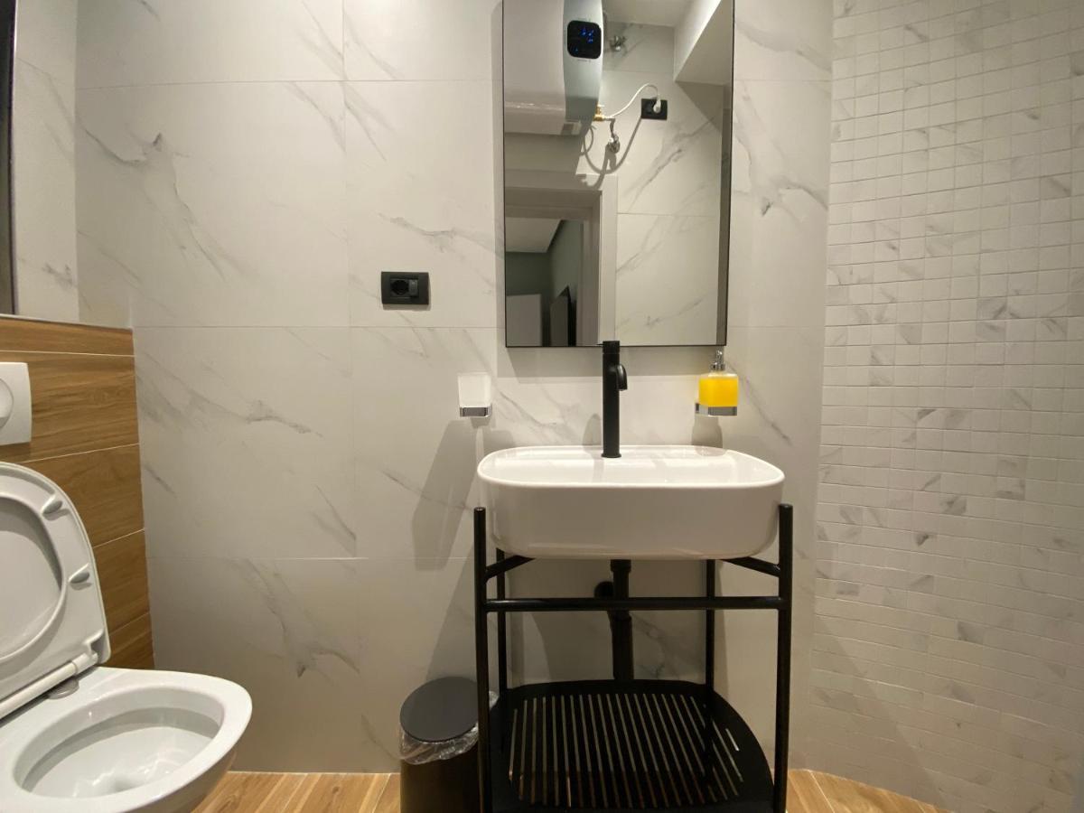 Vila-Amo, Suites&Rooms In Tirana Center Zewnętrze zdjęcie