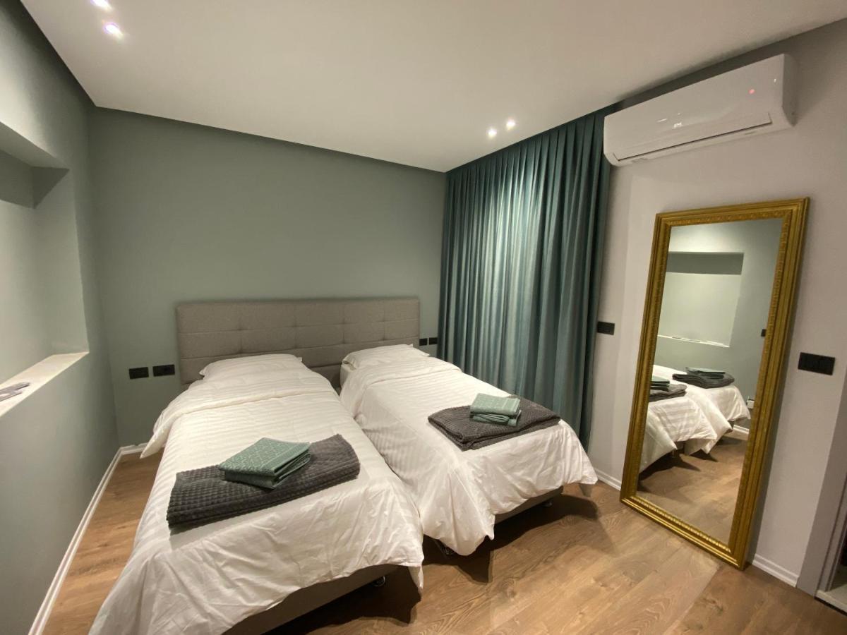 Vila-Amo, Suites&Rooms In Tirana Center Zewnętrze zdjęcie